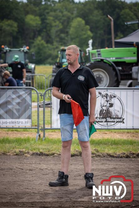 Boerentrekkertrek in Hulshorst trok veel publiek ondanks tropische hitte. - &copy; NWVFoto.nl