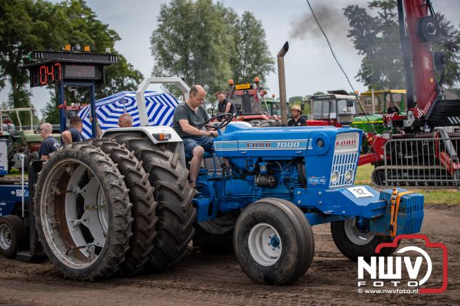 Boerentrekkertrek in Hulshorst trok veel publiek ondanks tropische hitte. - &copy; NWVFoto.nl