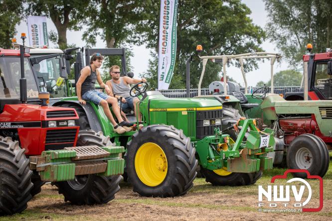 Boerentrekkertrek in Hulshorst trok veel publiek ondanks tropische hitte. - &copy; NWVFoto.nl