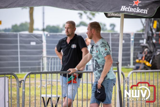 Boerentrekkertrek in Hulshorst trok veel publiek ondanks tropische hitte. - &copy; NWVFoto.nl