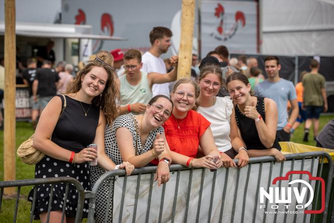 Boerentrekkertrek in Hulshorst trok veel publiek ondanks tropische hitte. - &copy; NWVFoto.nl