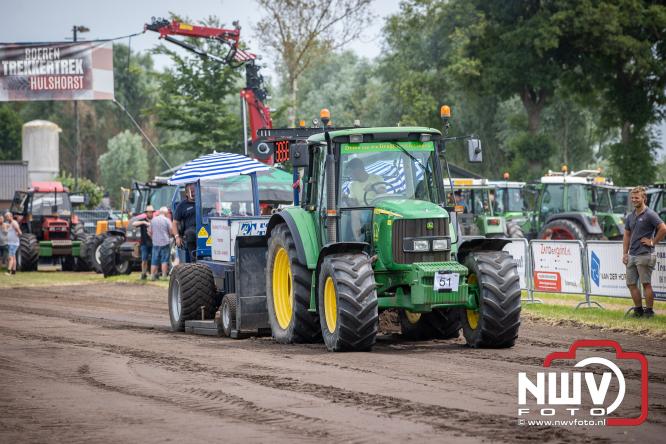Boerentrekkertrek in Hulshorst trok veel publiek ondanks tropische hitte. - &copy; NWVFoto.nl