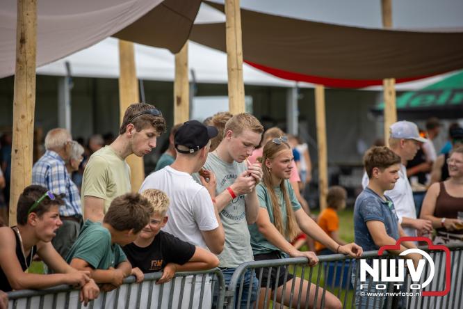 Boerentrekkertrek in Hulshorst trok veel publiek ondanks tropische hitte. - &copy; NWVFoto.nl