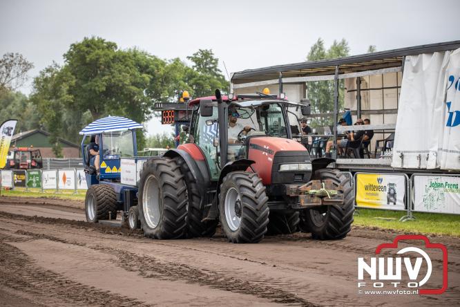 Boerentrekkertrek in Hulshorst trok veel publiek ondanks tropische hitte. - &copy; NWVFoto.nl