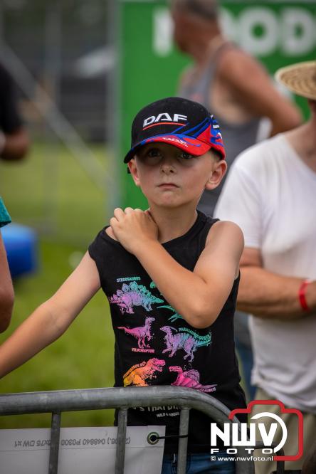 Boerentrekkertrek in Hulshorst trok veel publiek ondanks tropische hitte. - &copy; NWVFoto.nl