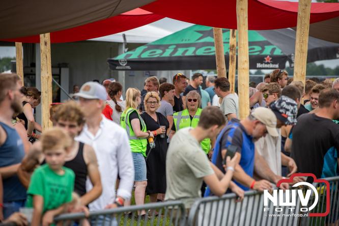 Boerentrekkertrek in Hulshorst trok veel publiek ondanks tropische hitte. - &copy; NWVFoto.nl