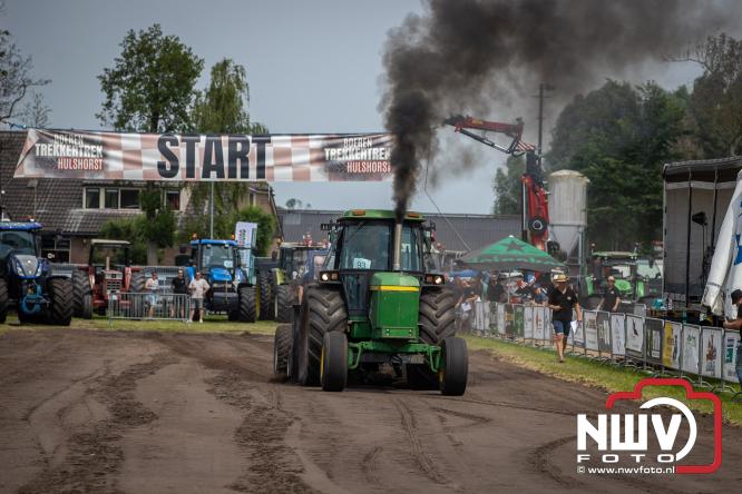 Boerentrekkertrek in Hulshorst trok veel publiek ondanks tropische hitte. - &copy; NWVFoto.nl
