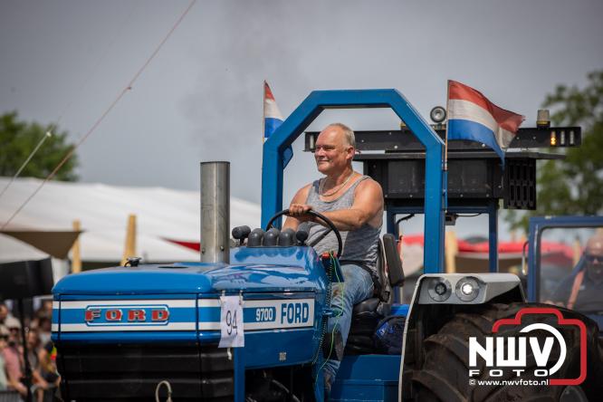Boerentrekkertrek in Hulshorst trok veel publiek ondanks tropische hitte. - &copy; NWVFoto.nl