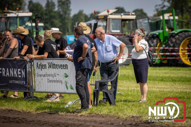 Boerentrekkertrek in Hulshorst trok veel publiek ondanks tropische hitte. - &copy; NWVFoto.nl