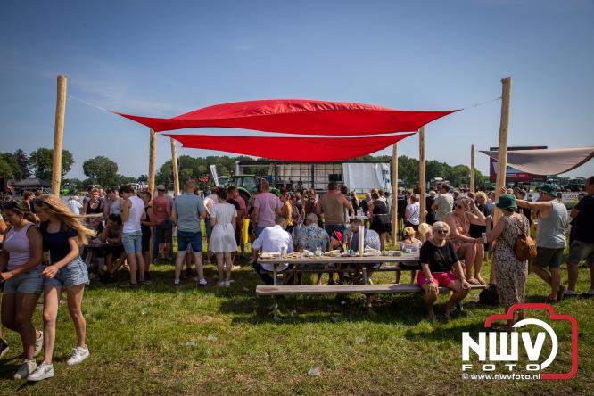 Boerentrekkertrek in Hulshorst trok veel publiek ondanks tropische hitte. - &copy; NWVFoto.nl