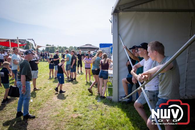 Boerentrekkertrek in Hulshorst trok veel publiek ondanks tropische hitte. - &copy; NWVFoto.nl