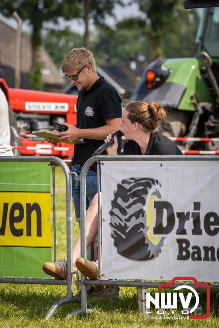Boerentrekkertrek in Hulshorst trok veel publiek ondanks tropische hitte. - &copy; NWVFoto.nl