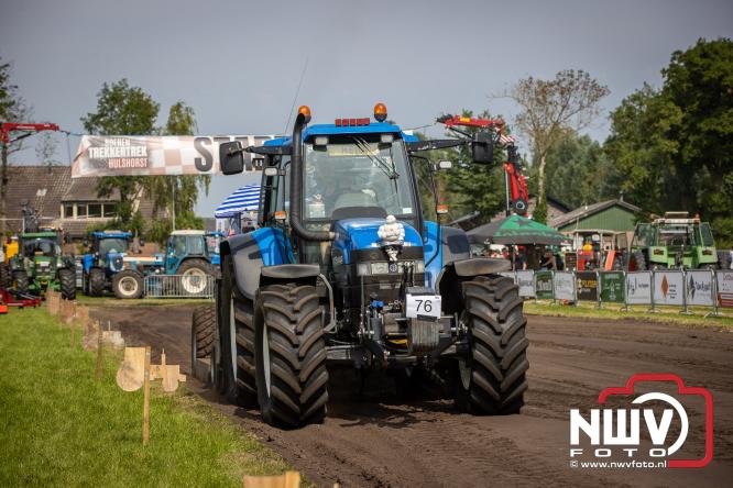 Boerentrekkertrek in Hulshorst trok veel publiek ondanks tropische hitte. - &copy; NWVFoto.nl