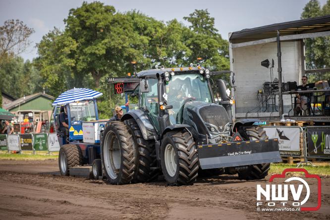 Boerentrekkertrek in Hulshorst trok veel publiek ondanks tropische hitte. - &copy; NWVFoto.nl