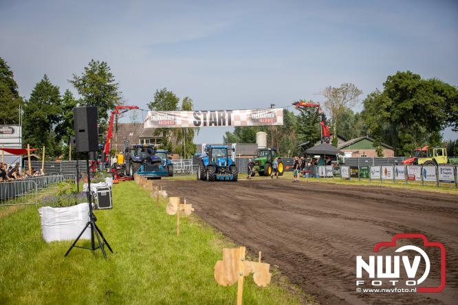 Boerentrekkertrek in Hulshorst trok veel publiek ondanks tropische hitte. - &copy; NWVFoto.nl