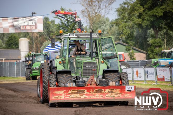 Boerentrekkertrek in Hulshorst trok veel publiek ondanks tropische hitte. - &copy; NWVFoto.nl
