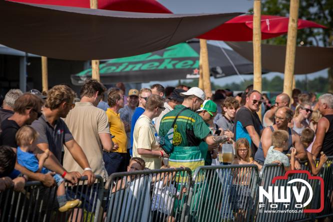 Boerentrekkertrek in Hulshorst trok veel publiek ondanks tropische hitte. - &copy; NWVFoto.nl