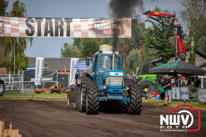 Boerentrekkertrek in Hulshorst trok veel publiek ondanks tropische hitte. - &copy; NWVFoto.nl