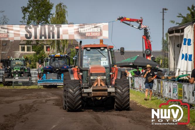 Boerentrekkertrek in Hulshorst trok veel publiek ondanks tropische hitte. - &copy; NWVFoto.nl
