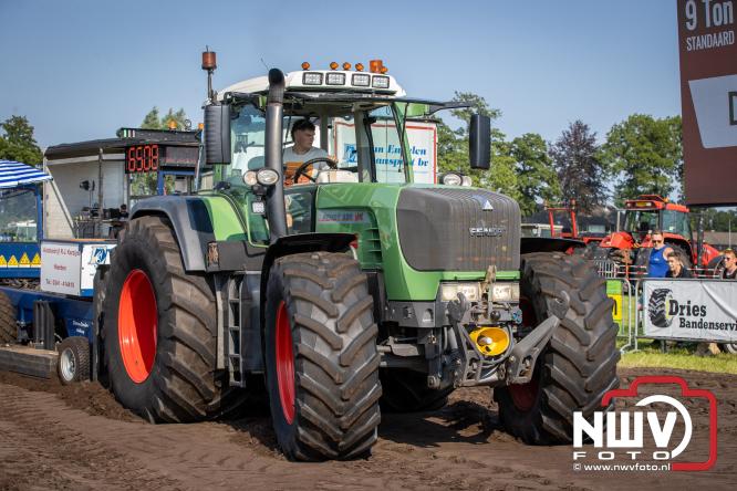 Boerentrekkertrek in Hulshorst trok veel publiek ondanks tropische hitte. - &copy; NWVFoto.nl