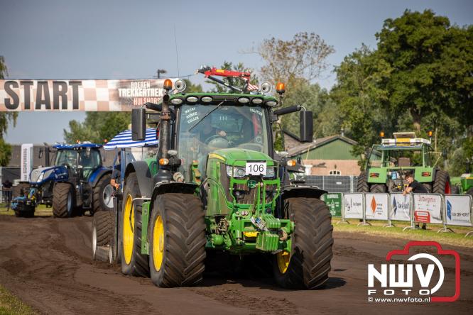 Boerentrekkertrek in Hulshorst trok veel publiek ondanks tropische hitte. - &copy; NWVFoto.nl