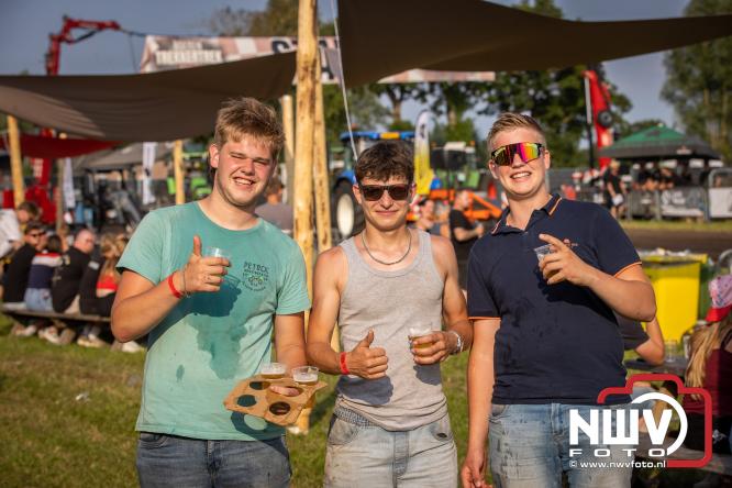 Boerentrekkertrek in Hulshorst trok veel publiek ondanks tropische hitte. - &copy; NWVFoto.nl
