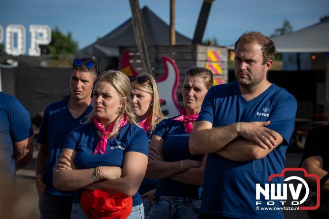 Big Pop Oosterwolde (gld) trapt festivalweekend af met een avond vol meezingers, rock en gezelligheid - &copy; NWVFoto.nl