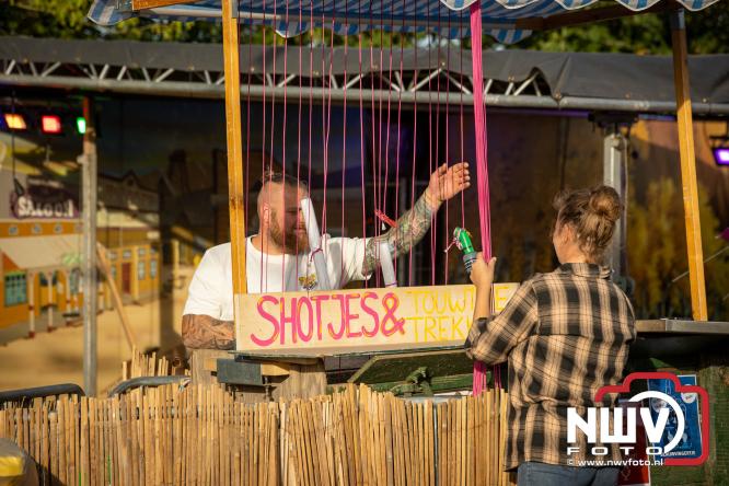 Big Pop Oosterwolde (gld) trapt festivalweekend af met een avond vol meezingers, rock en gezelligheid - &copy; NWVFoto.nl