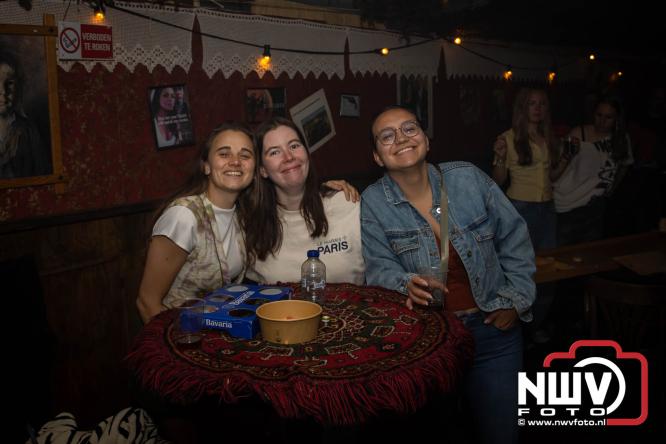 Big Pop Oosterwolde (gld) trapt festivalweekend af met een avond vol meezingers, rock en gezelligheid - &copy; NWVFoto.nl
