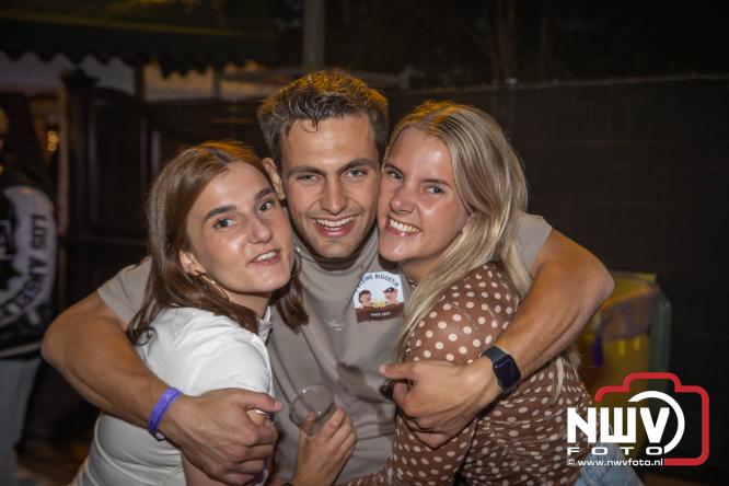 Big Pop Oosterwolde (gld) trapt festivalweekend af met een avond vol meezingers, rock en gezelligheid - &copy; NWVFoto.nl
