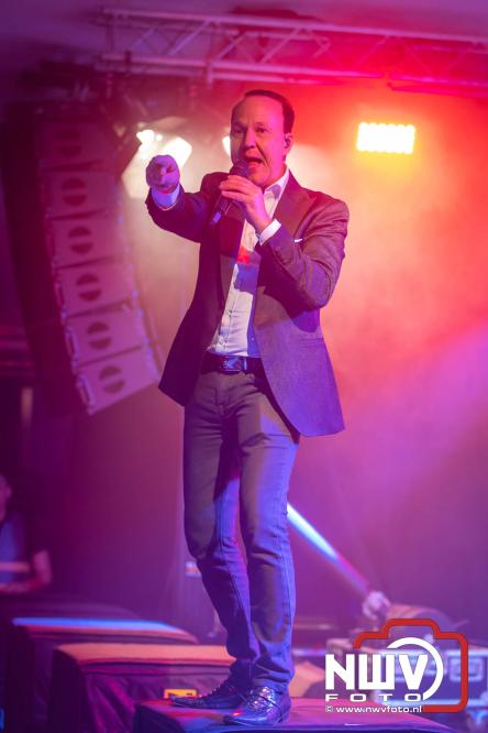 Big Pop Oosterwolde (gld) trapt festivalweekend af met een avond vol meezingers, rock en gezelligheid - &copy; NWVFoto.nl