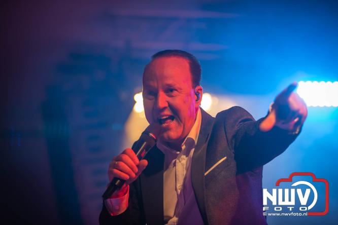 Big Pop Oosterwolde (gld) trapt festivalweekend af met een avond vol meezingers, rock en gezelligheid - &copy; NWVFoto.nl