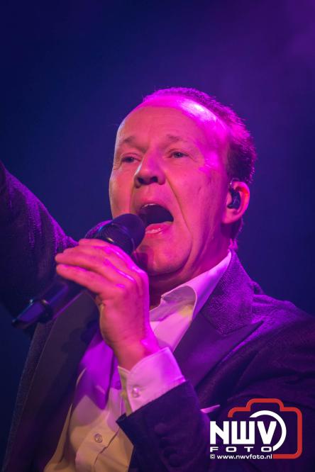 Big Pop Oosterwolde (gld) trapt festivalweekend af met een avond vol meezingers, rock en gezelligheid - &copy; NWVFoto.nl