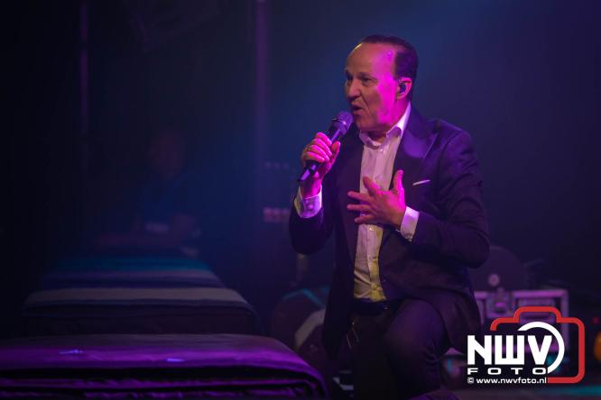 Big Pop Oosterwolde (gld) trapt festivalweekend af met een avond vol meezingers, rock en gezelligheid - &copy; NWVFoto.nl