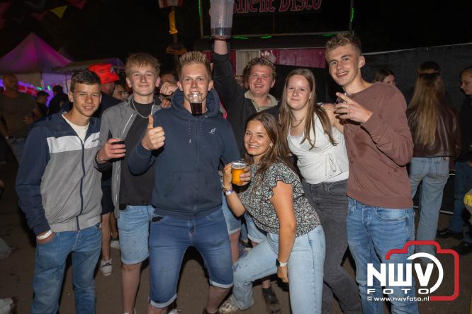 Big Pop Oosterwolde (gld) trapt festivalweekend af met een avond vol meezingers, rock en gezelligheid - &copy; NWVFoto.nl