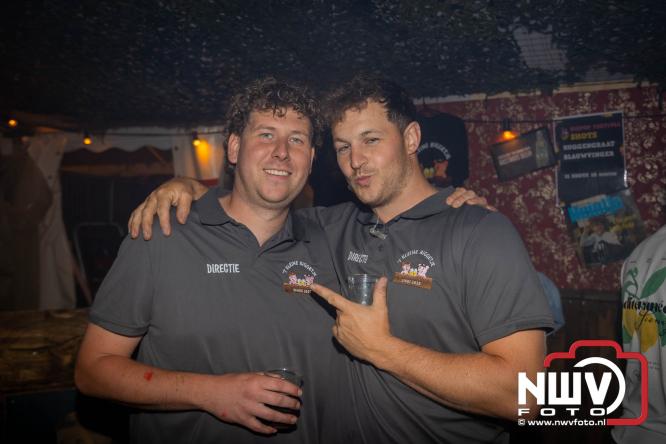 Big Pop Oosterwolde (gld) trapt festivalweekend af met een avond vol meezingers, rock en gezelligheid - &copy; NWVFoto.nl