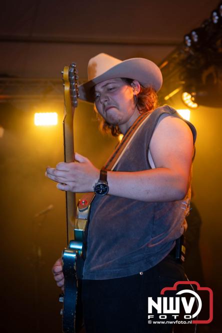 Big Pop Oosterwolde (GLD) beleeft spetterende zaterdagavond vol topmuziek en feest. - &copy; NWVFoto.nl