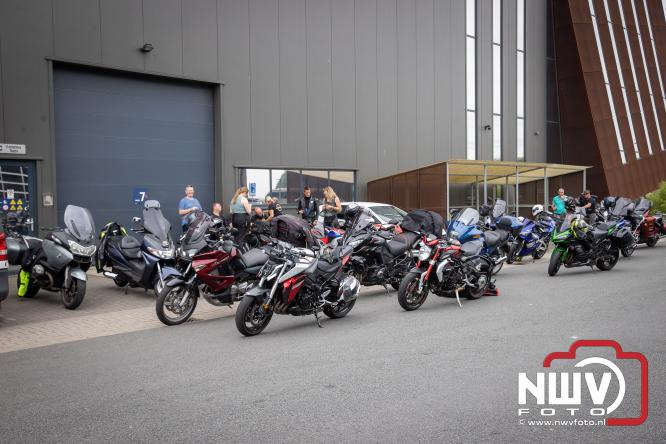 Geslaagde TruckRun Noordwest Veluwe met 111 vrachtwagens door Oldebroek en Elburg. - &copy; NWVFoto.nl