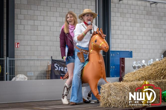 Geslaagde TruckRun Noordwest Veluwe met 111 vrachtwagens door Oldebroek en Elburg. - &copy; NWVFoto.nl