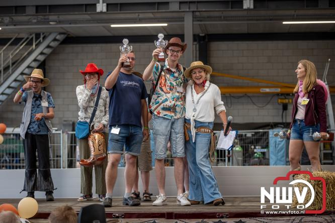 Geslaagde TruckRun Noordwest Veluwe met 111 vrachtwagens door Oldebroek en Elburg. - &copy; NWVFoto.nl