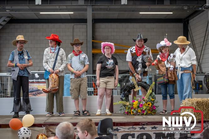 Geslaagde TruckRun Noordwest Veluwe met 111 vrachtwagens door Oldebroek en Elburg. - &copy; NWVFoto.nl
