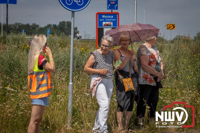 Geslaagde TruckRun Noordwest Veluwe met 111 vrachtwagens door Oldebroek en Elburg. - &copy; NWVFoto.nl