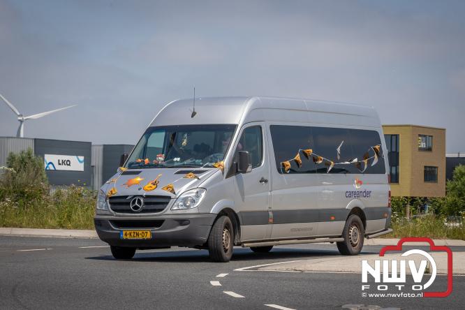 Geslaagde TruckRun Noordwest Veluwe met 111 vrachtwagens door Oldebroek en Elburg. - &copy; NWVFoto.nl