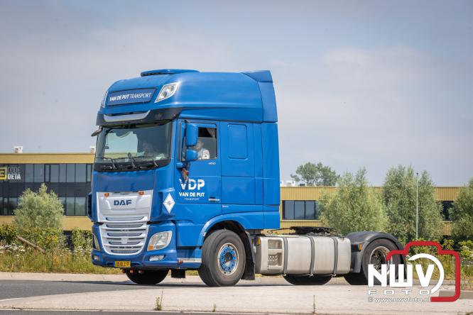 Geslaagde TruckRun Noordwest Veluwe met 111 vrachtwagens door Oldebroek en Elburg. - &copy; NWVFoto.nl