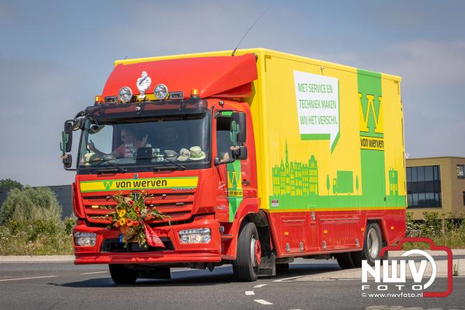 Geslaagde TruckRun Noordwest Veluwe met 111 vrachtwagens door Oldebroek en Elburg. - &copy; NWVFoto.nl
