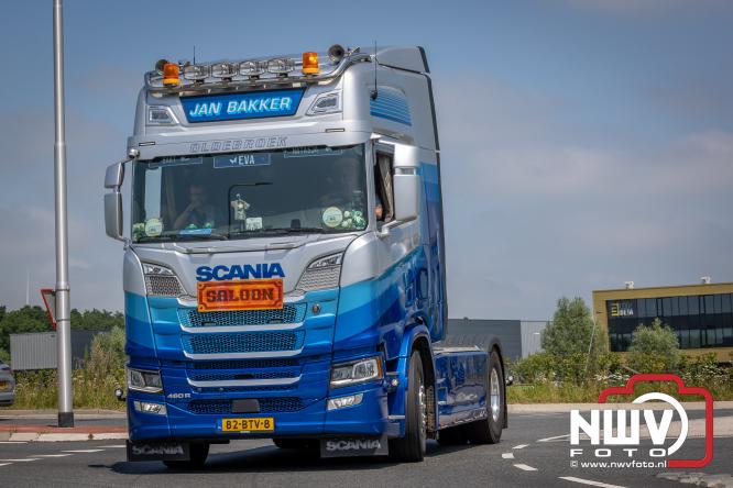 Geslaagde TruckRun Noordwest Veluwe met 111 vrachtwagens door Oldebroek en Elburg. - &copy; NWVFoto.nl