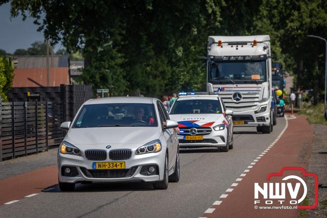 Geslaagde TruckRun Noordwest Veluwe met 111 vrachtwagens door Oldebroek en Elburg. - &copy; NWVFoto.nl