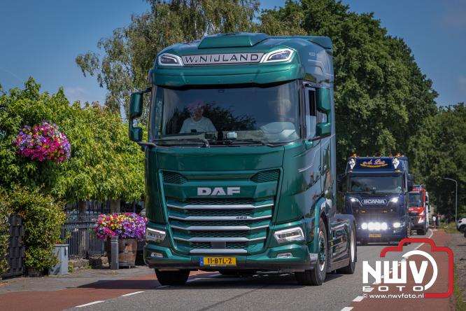 Geslaagde TruckRun Noordwest Veluwe met 111 vrachtwagens door Oldebroek en Elburg. - &copy; NWVFoto.nl