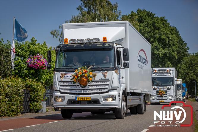 Geslaagde TruckRun Noordwest Veluwe met 111 vrachtwagens door Oldebroek en Elburg. - &copy; NWVFoto.nl