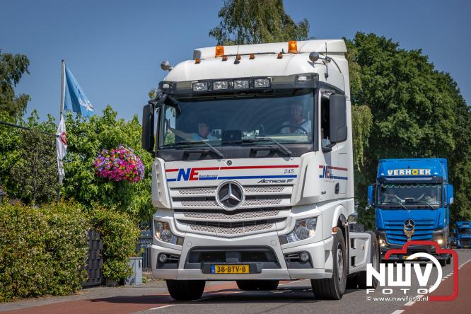 Geslaagde TruckRun Noordwest Veluwe met 111 vrachtwagens door Oldebroek en Elburg. - &copy; NWVFoto.nl